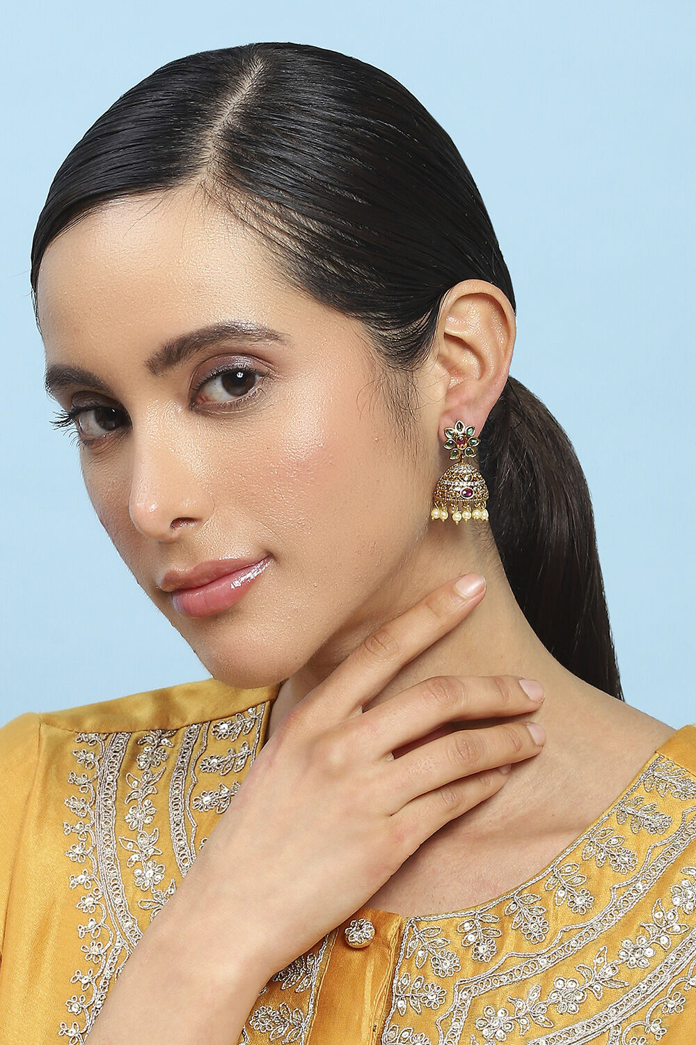 Gold Green Alloy Jhumka image number 3