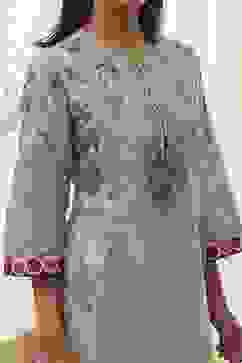 Green Cotton Floral Straight Kurta image number 1