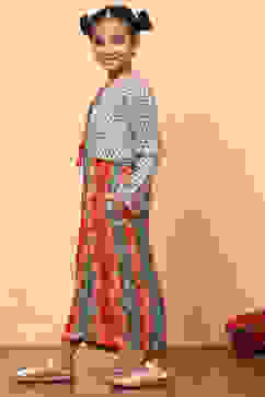 Green Viscose Blend Straight Dress image number 5