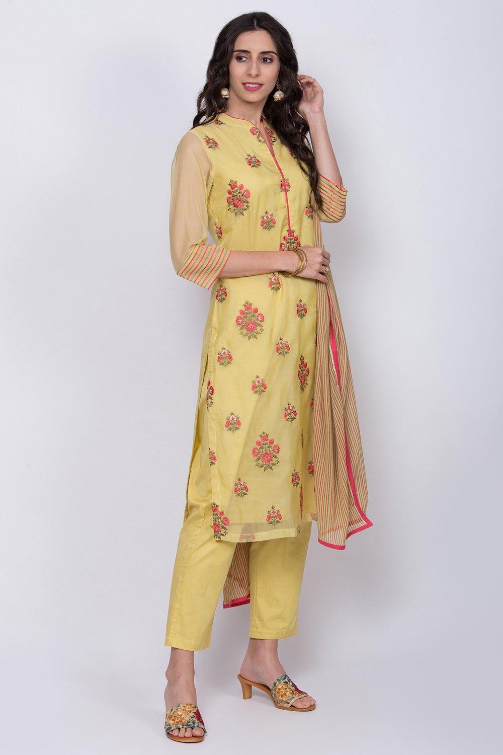 Yellow Straight Kurta Regular Pants Suit Set image number 3
