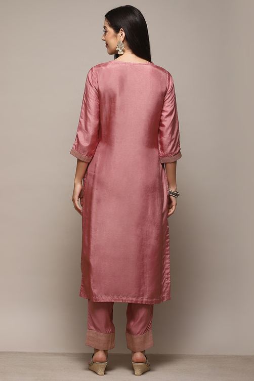 Peach Pink Viscose Yarndyed Kurta Regular Pants Suit Set image number 4