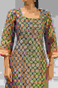 Black Viscose Rayon Digital Print Unstitched Suit Set image number 2