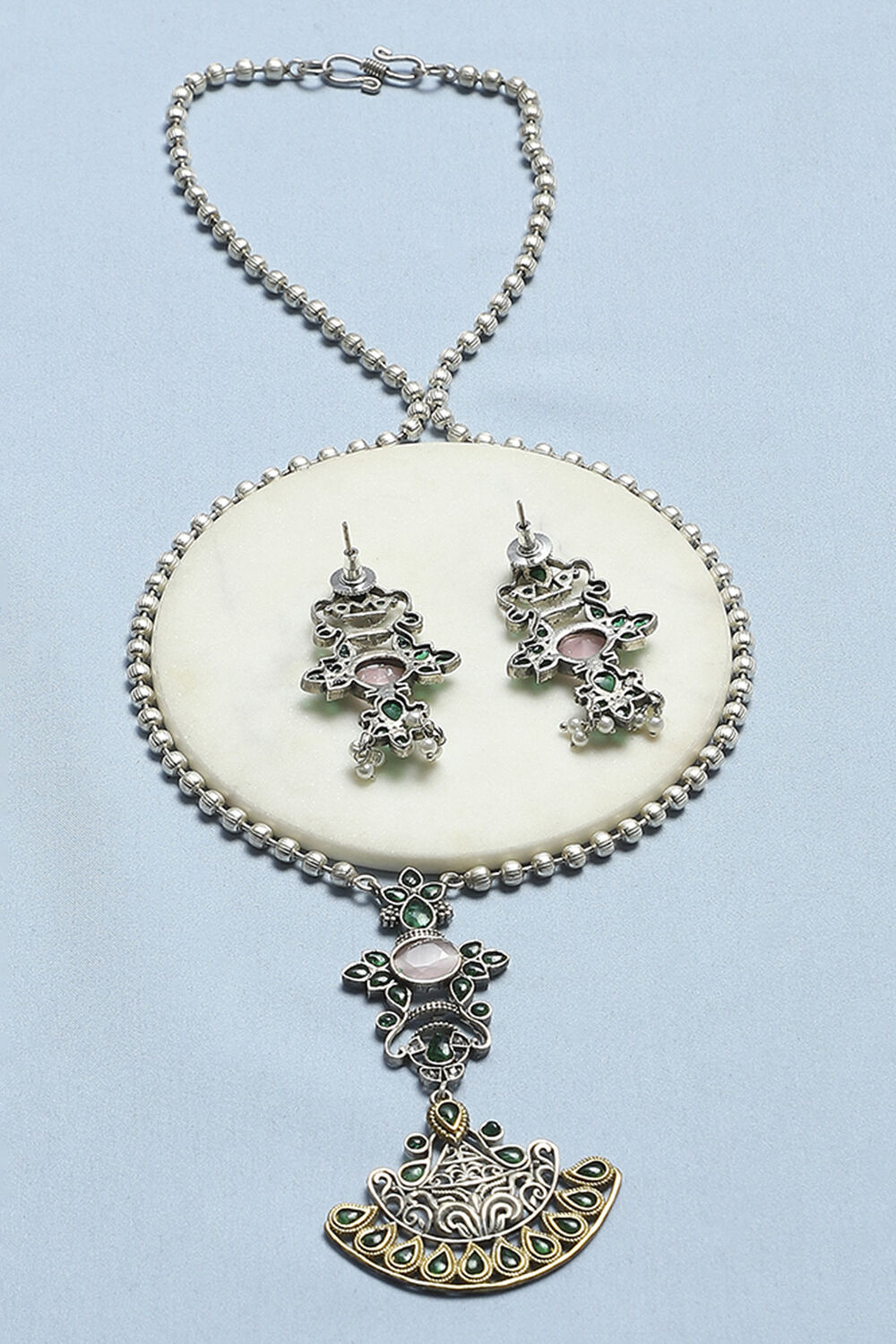 Green Brass Necklace Set image number 4