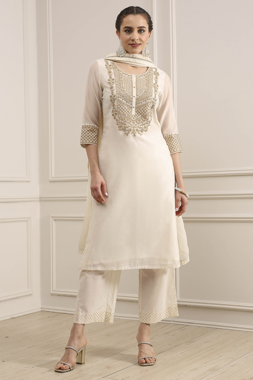 Off-White Embroidered Straight Suit Set image number 6