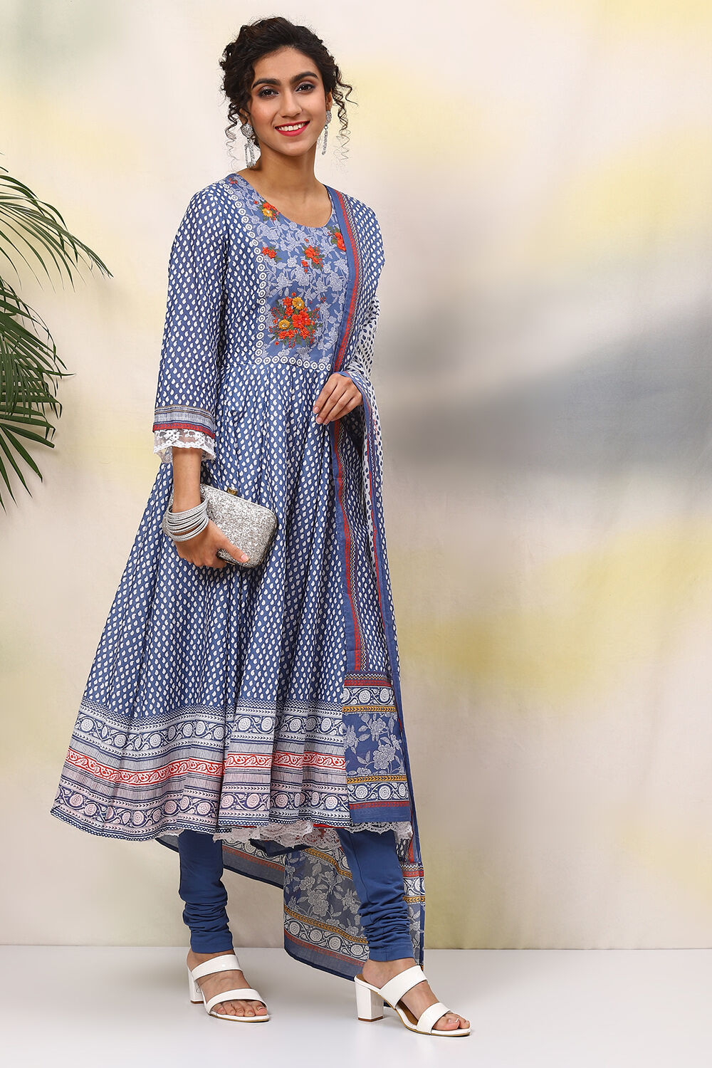 White And Pink Cotton Anarkali Kurta Churidar Suit Set image number 7