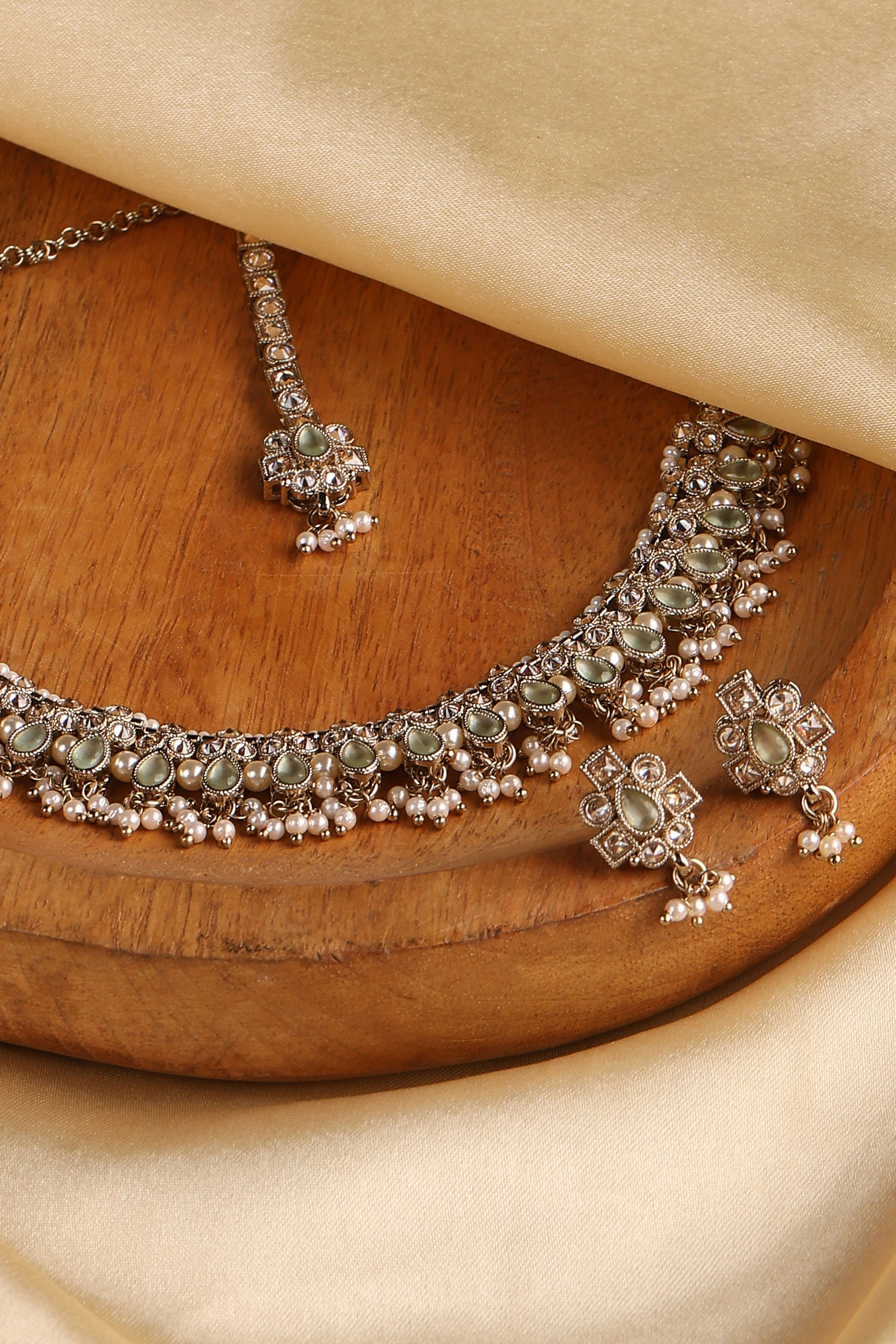 Mint Green Alloy Necklace Set image number 5