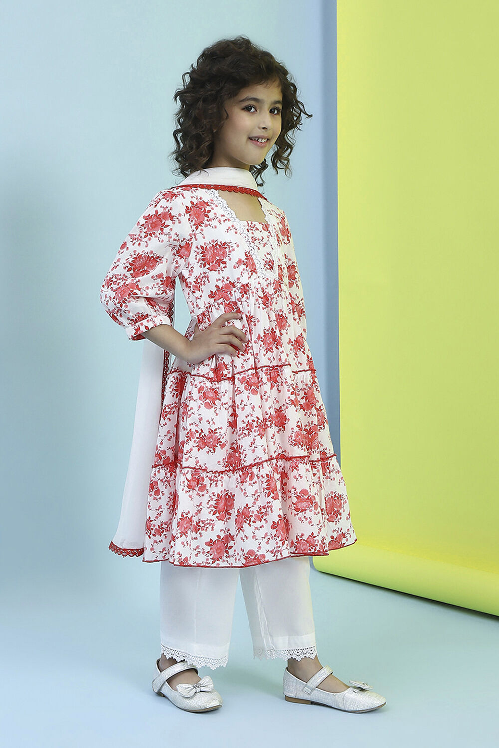 Red and White Cotton Floral Tiered Suit Set image number 5