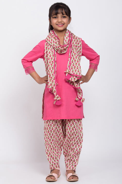 Pink Cotton Straight Kurta Salwar Suit Set image number 0