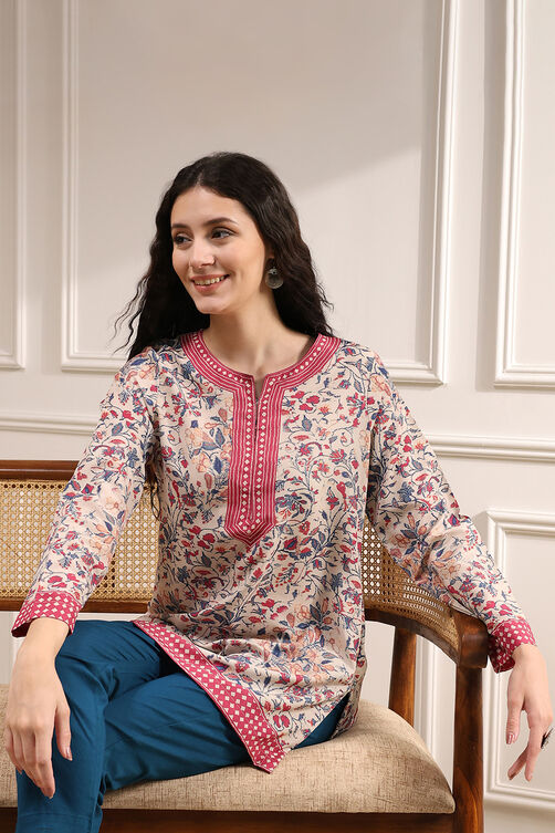 Beige Polyester Straight Printed Top image number 5