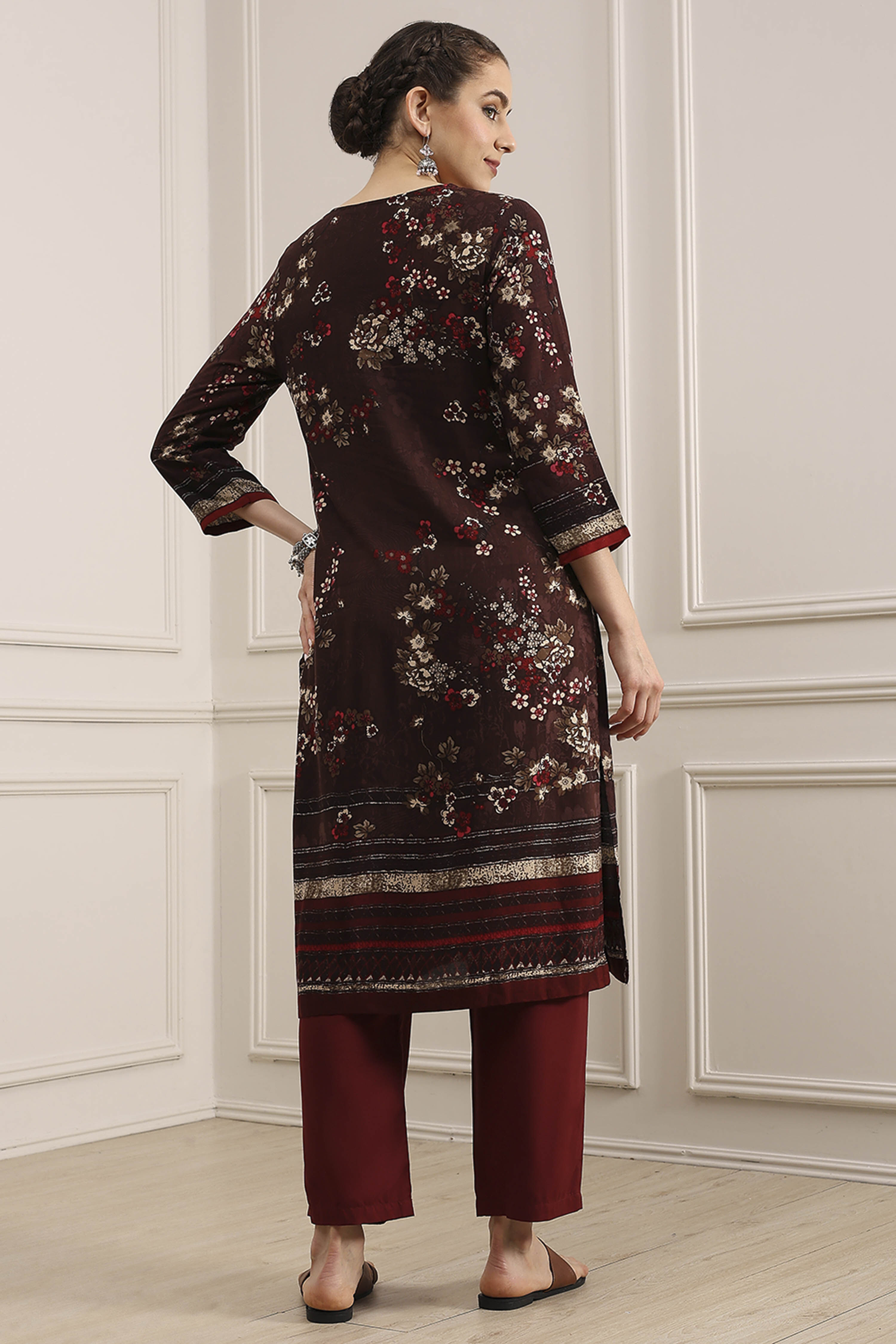 Brown Floral Printed Straight Kurta image number 3