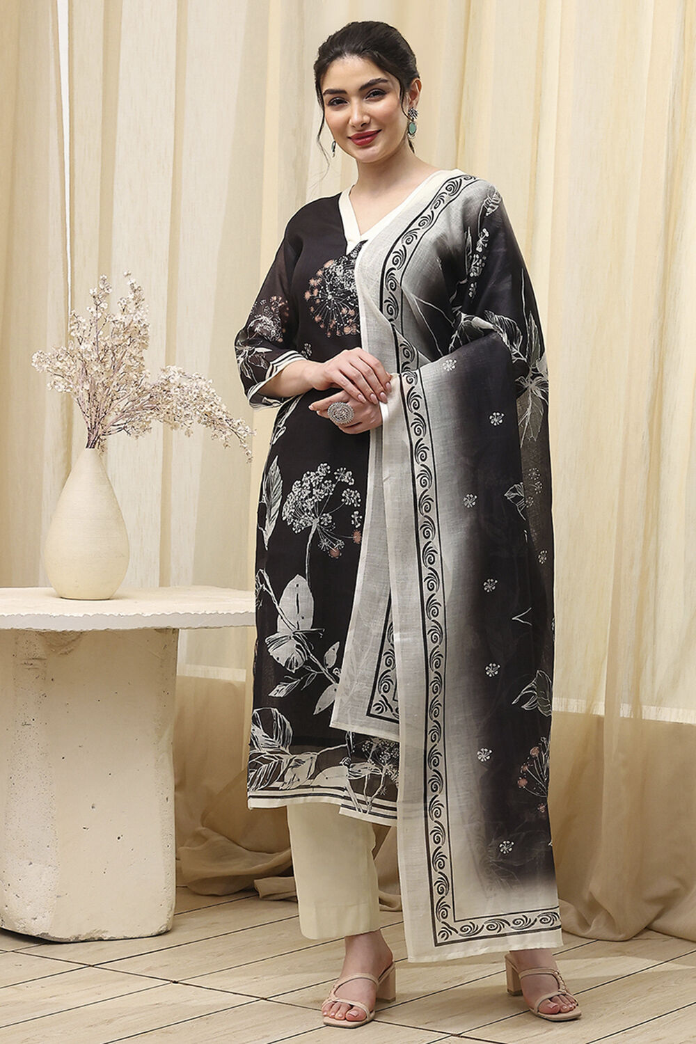 Black Linen Printed Unstitched Suit Set image number 7