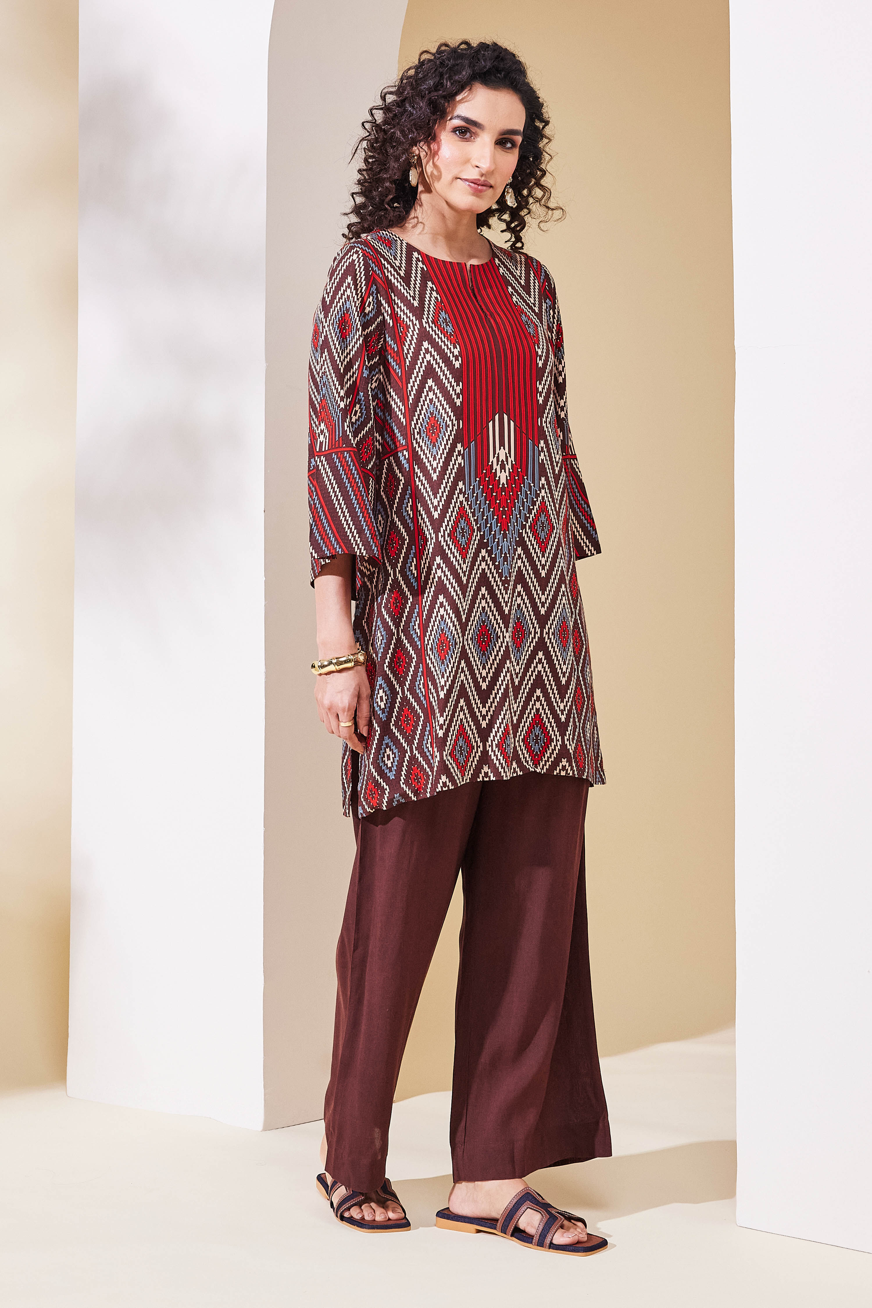 Brown Viscose Rayon Straight Kurta Pants Set image number 5