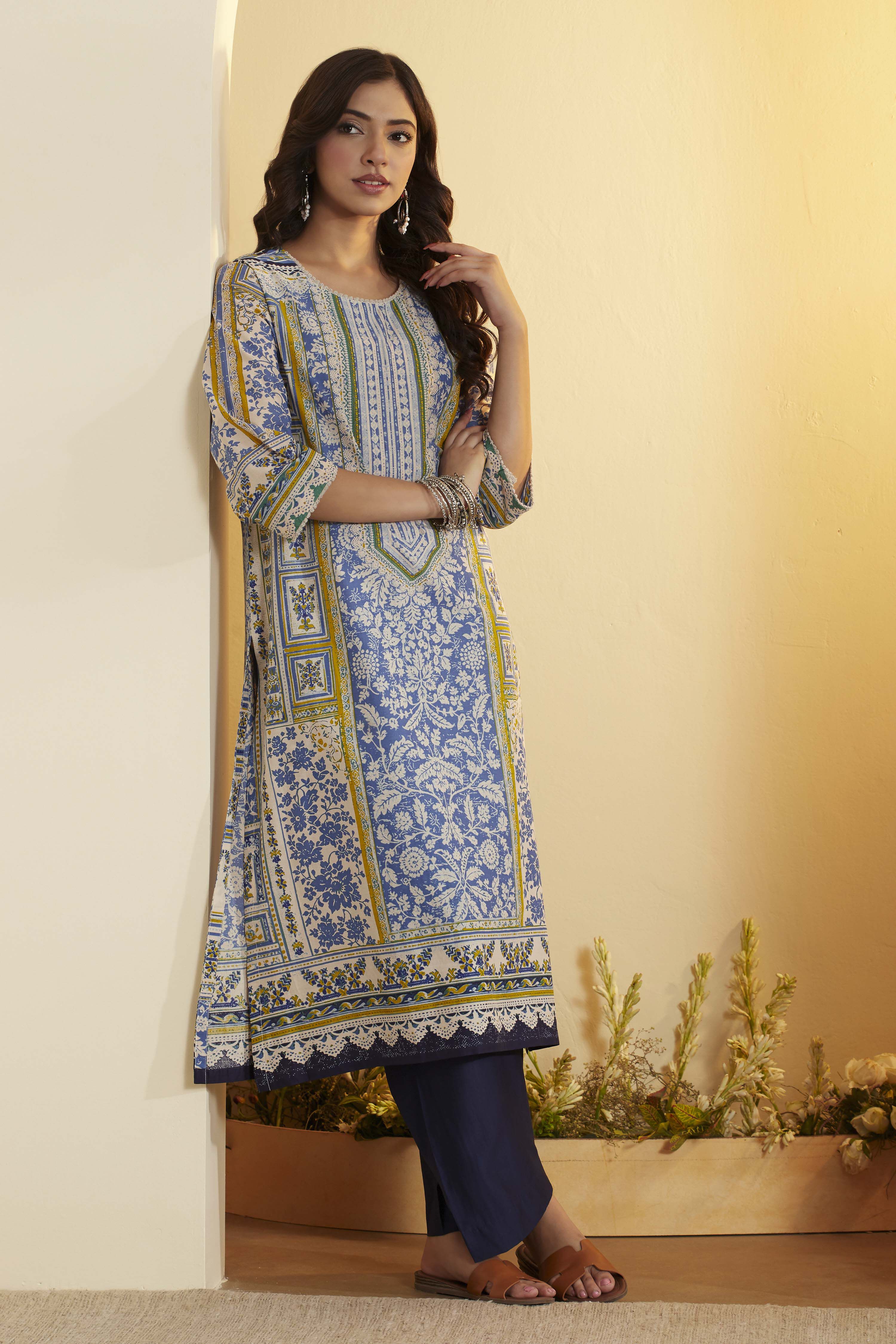 biba Blue Cotton Straight KurtaBlue Cotton Straight Kurta-picture-133