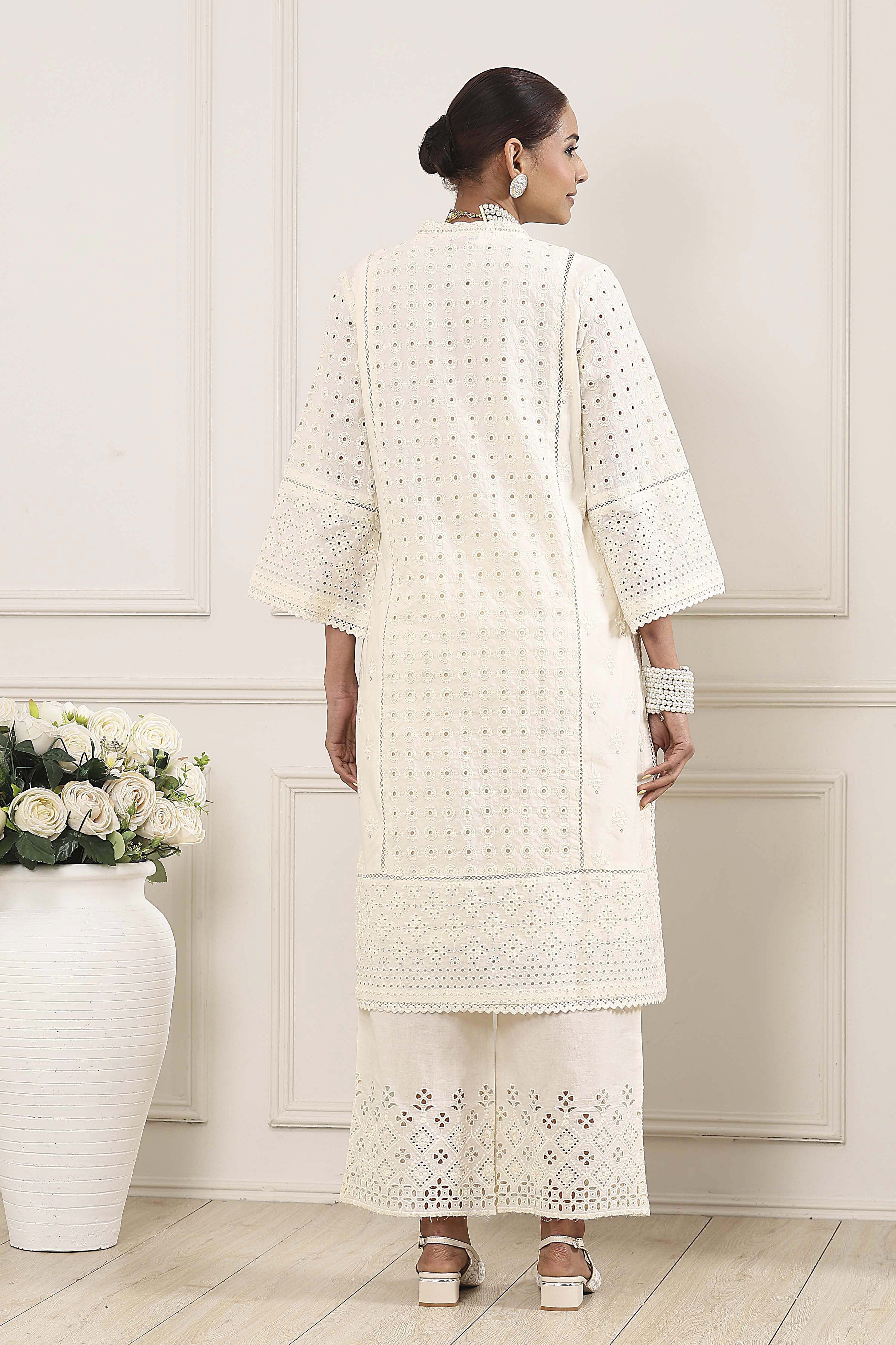 Cream-Toned Cotton Schiffli Straight Suit Set image number 3