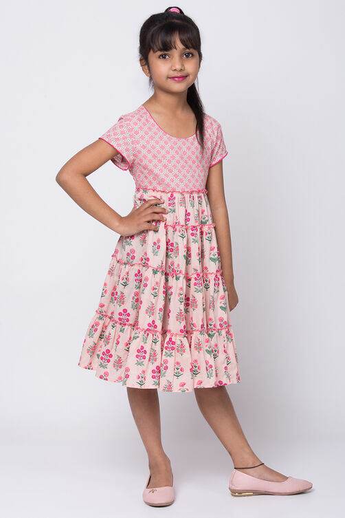 Peach Cotton Flared Printed Dress image number 4