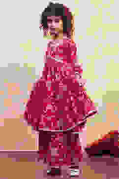 Red Cotton Printed Tiered Kurta Set image number 3