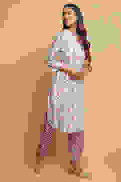 Cream Rayon Straight Kurta Pants Set image number 5