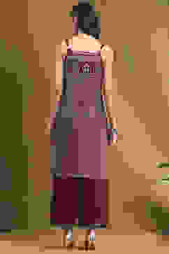 Maroon Silk Floral Hand-Block Printed Festive Straight Kurta image number 3