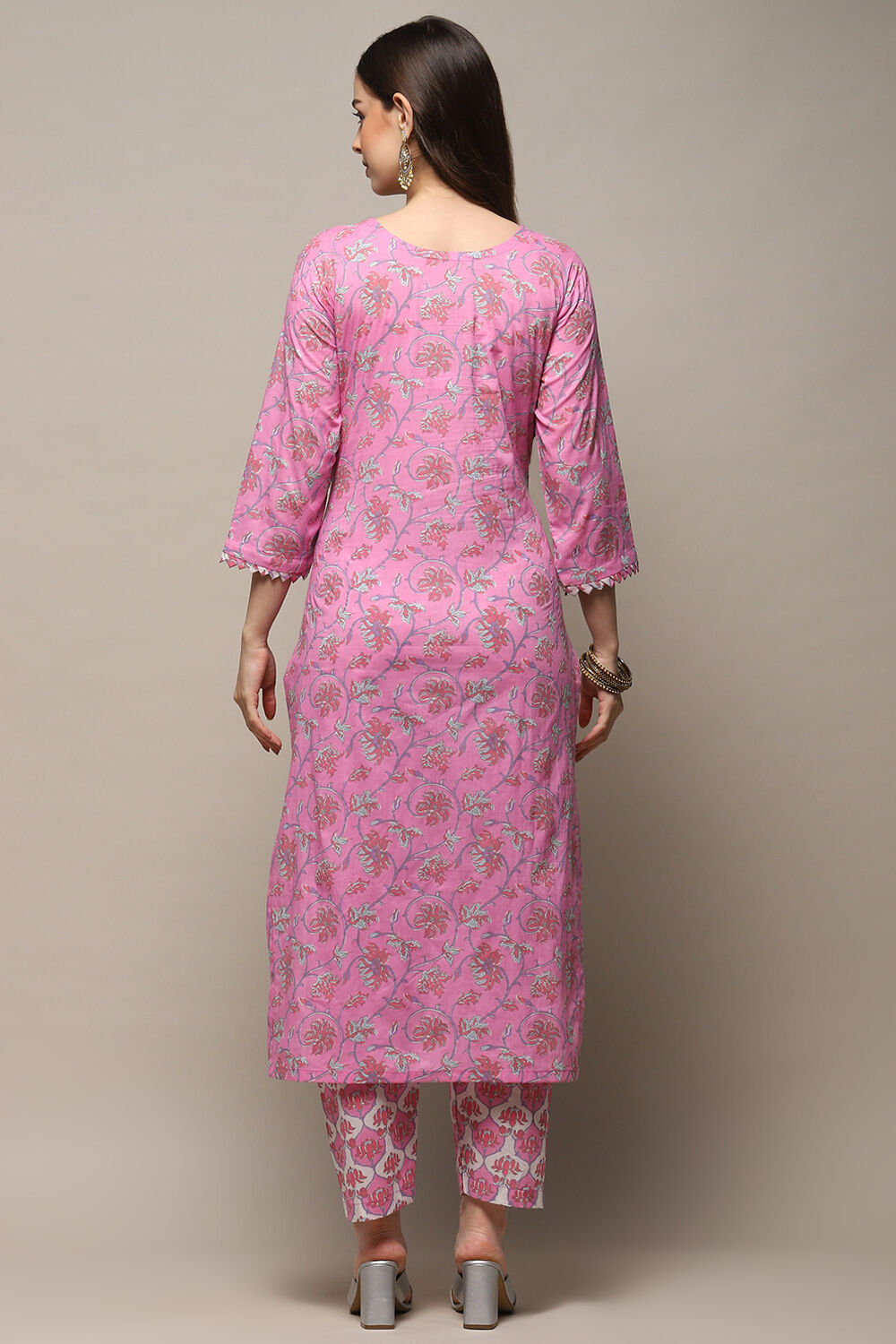 Pink Cotton Unstitched Suit set image number 6