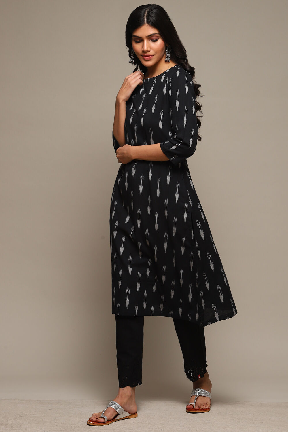 Black Cotton IKAT Flared Yarndyed Kurta image number 2