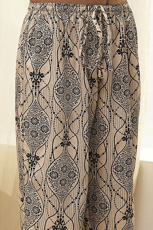 Black and Beige Printed Straight Kurta Set image number 2