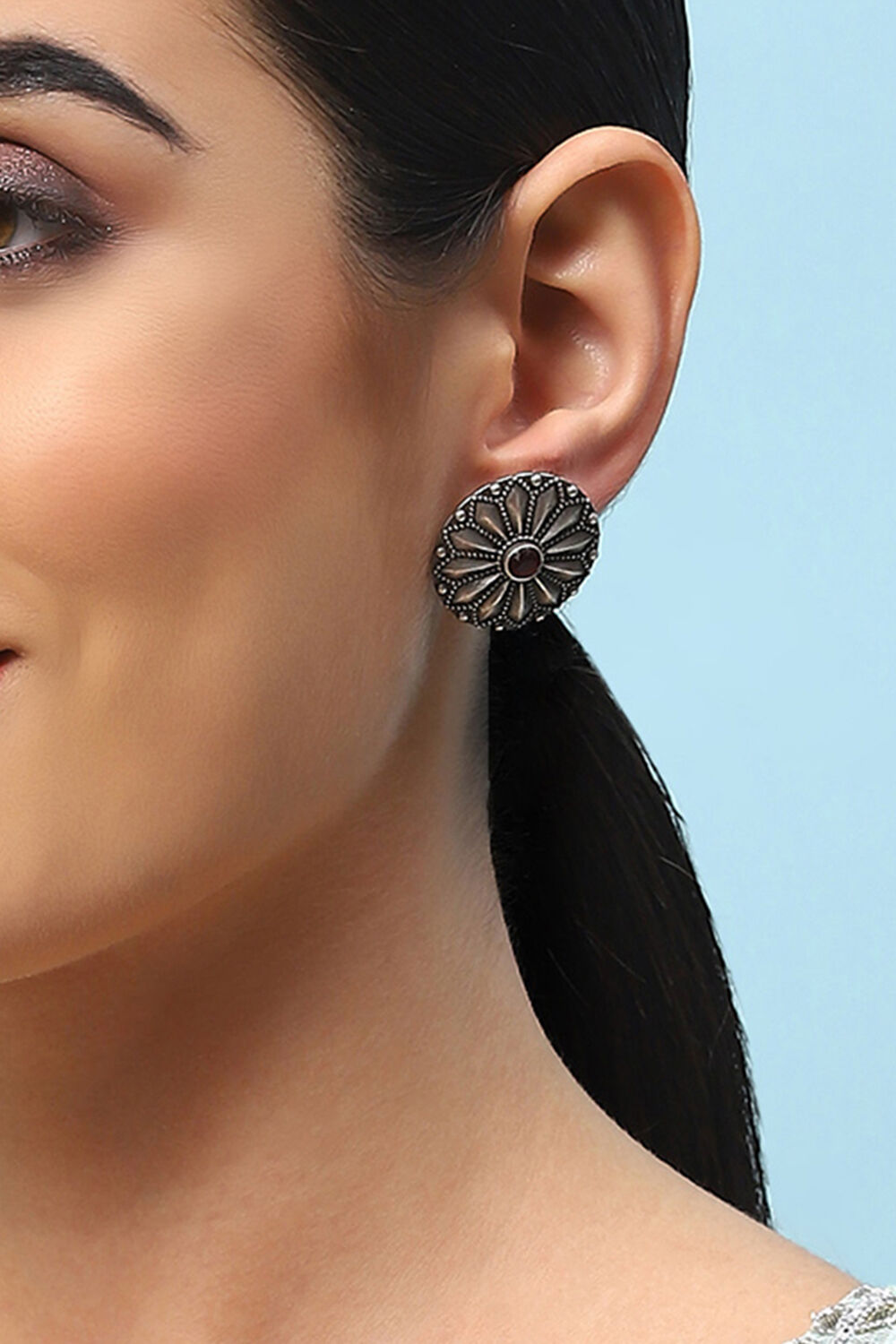 Oxidised Red Brass Earrings image number 1