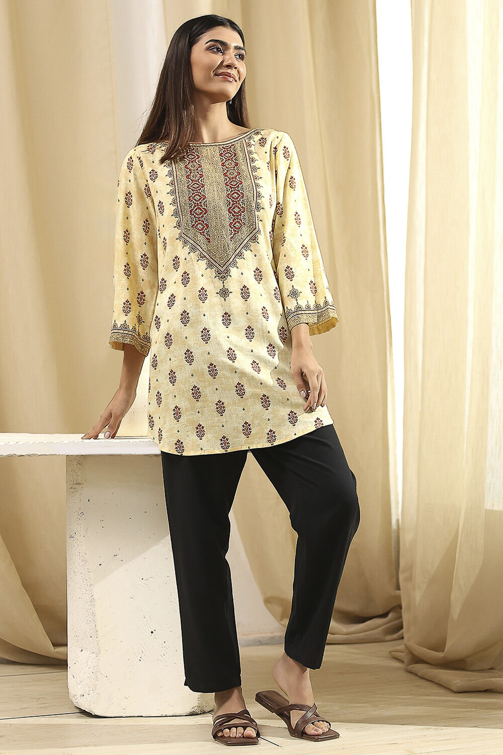 Beige Viscose Printed Straight  Short Kurta image number 0