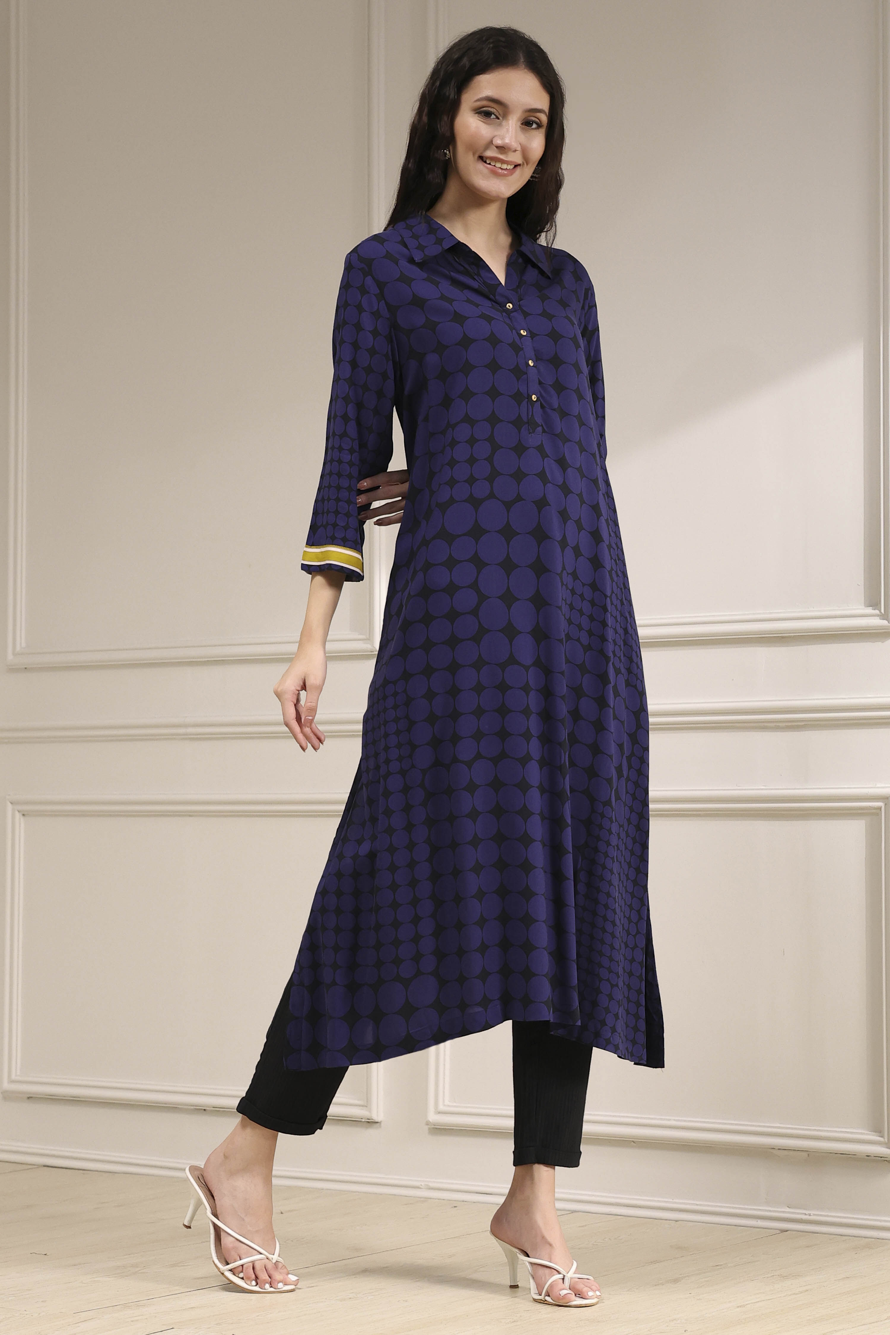 Indigo Blue Printed Straight Kurta image number 4