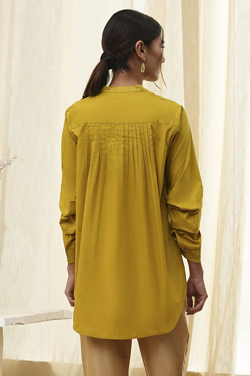 Honey Mustard Cotton Solid High-Low Shirt image number 3