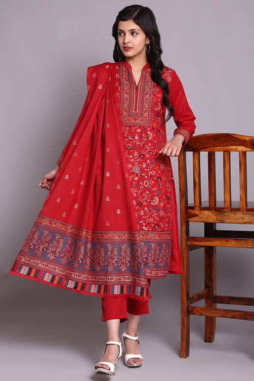Red Woolen A-Line Kurta Slim Pant Suit Set image number 0