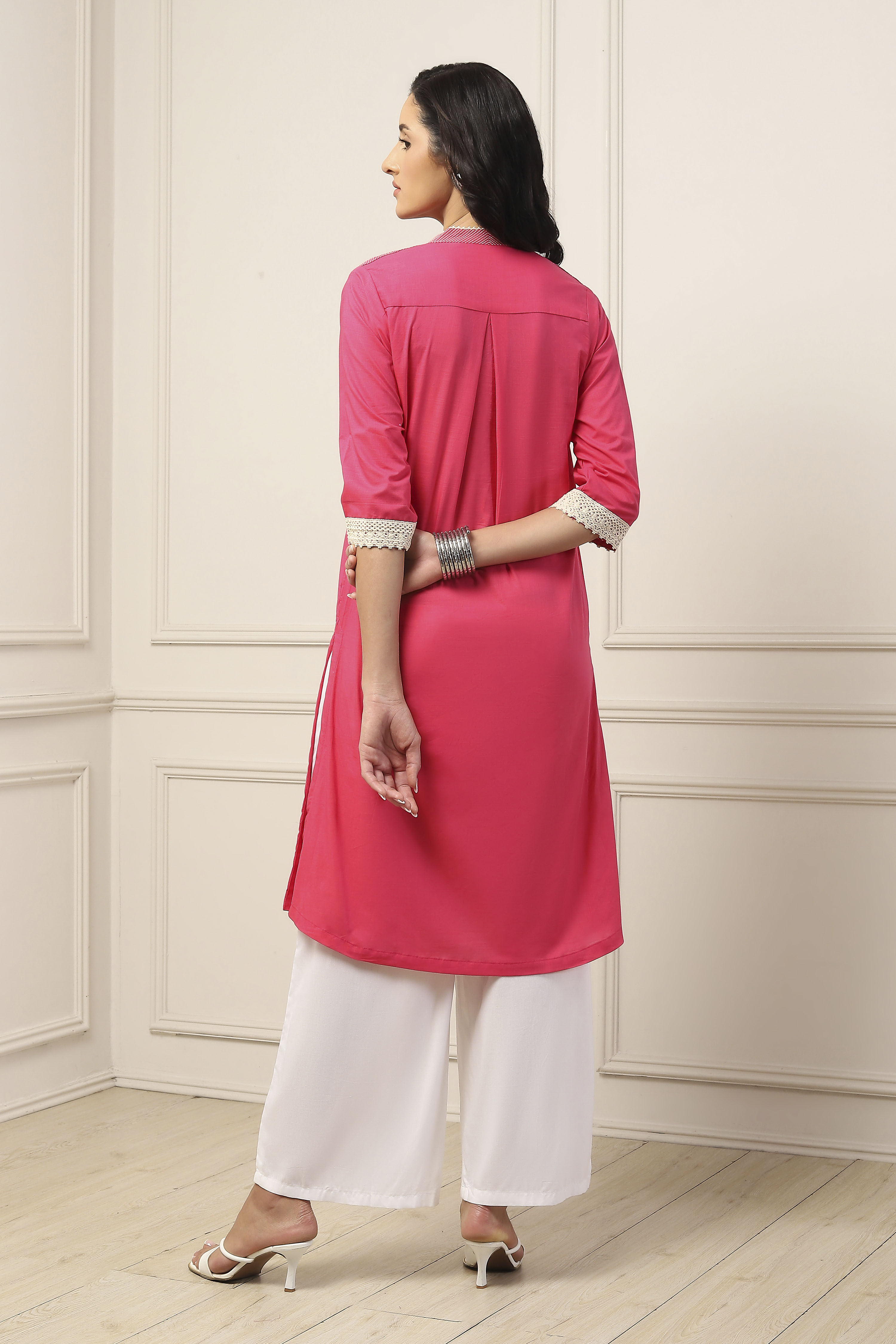 Pink Cotton Solid Straight Kurta image number 3