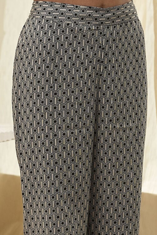 Black and Beige Printed Straight Kurta Set image number 2