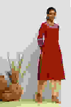 Maroon Solid Festive Straight Kurta image number 4