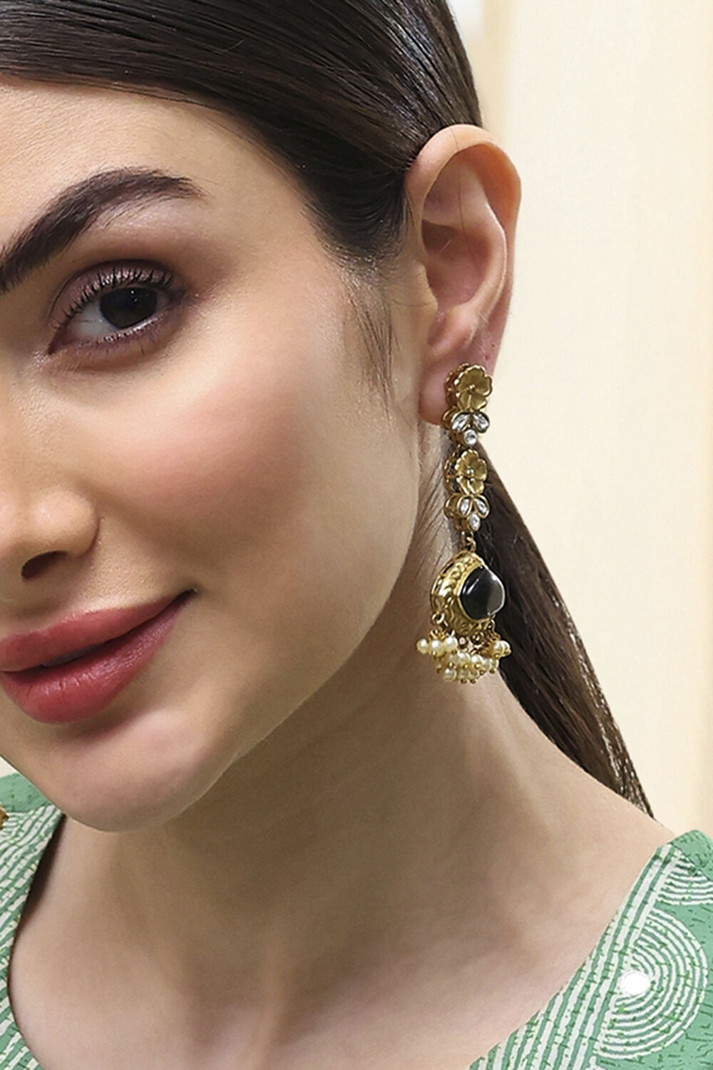 Black Alloy Drop & Danglers image number 1