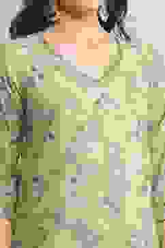 Green Cotton Blend Floral Straight Suit Set image number 1