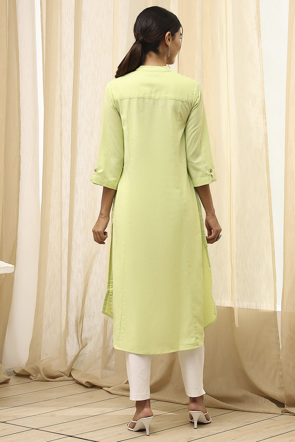 Black Cotton Blend Solid Straight Kurta image number 4