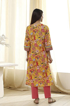 Yellow Pure Cotton Floral Straight Kurta image number 3