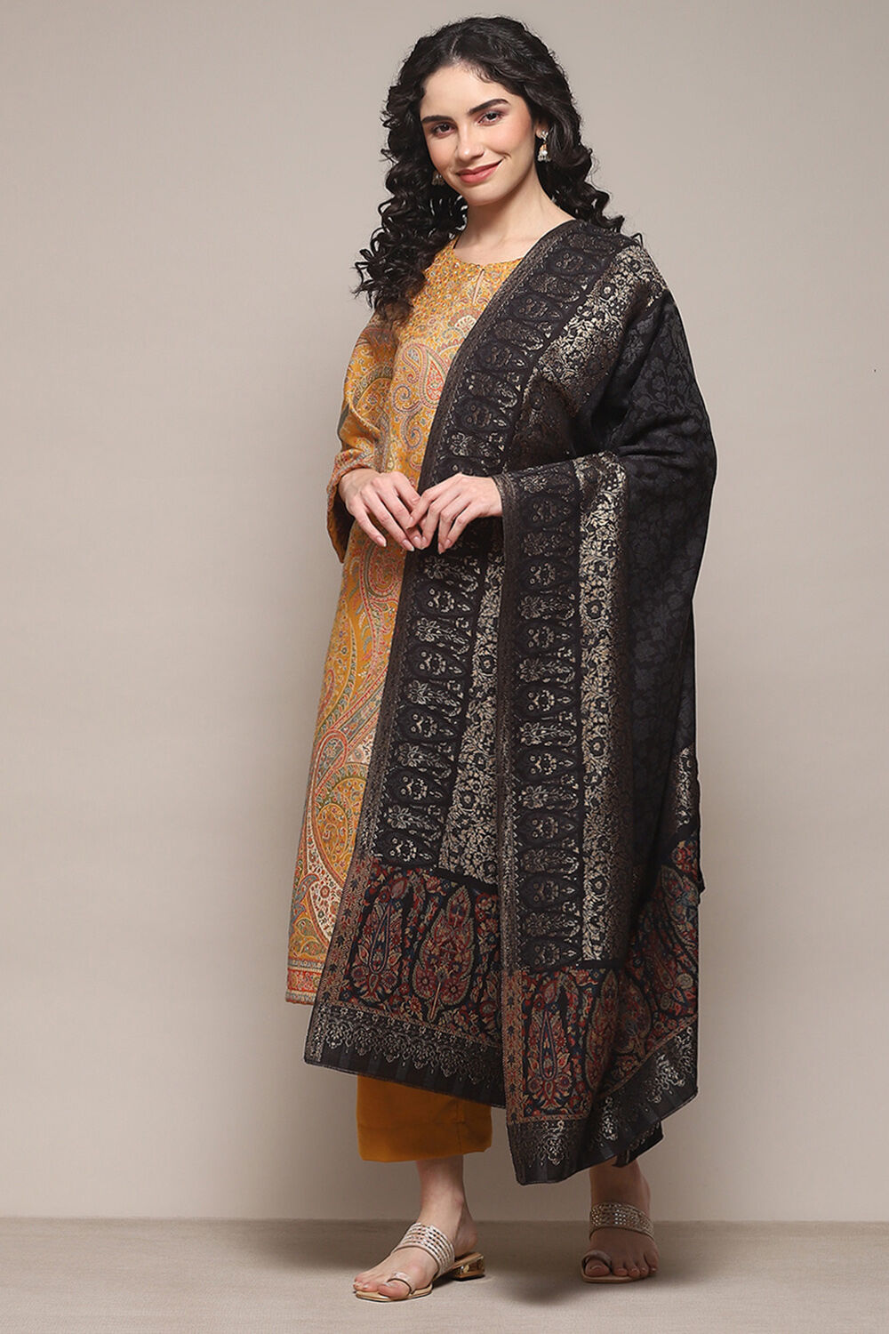 Beige Cotton Blend Yarndyed Shawl image number 0