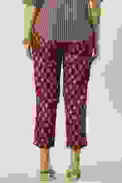 Maroon Rayon Narrow Pants image number 4