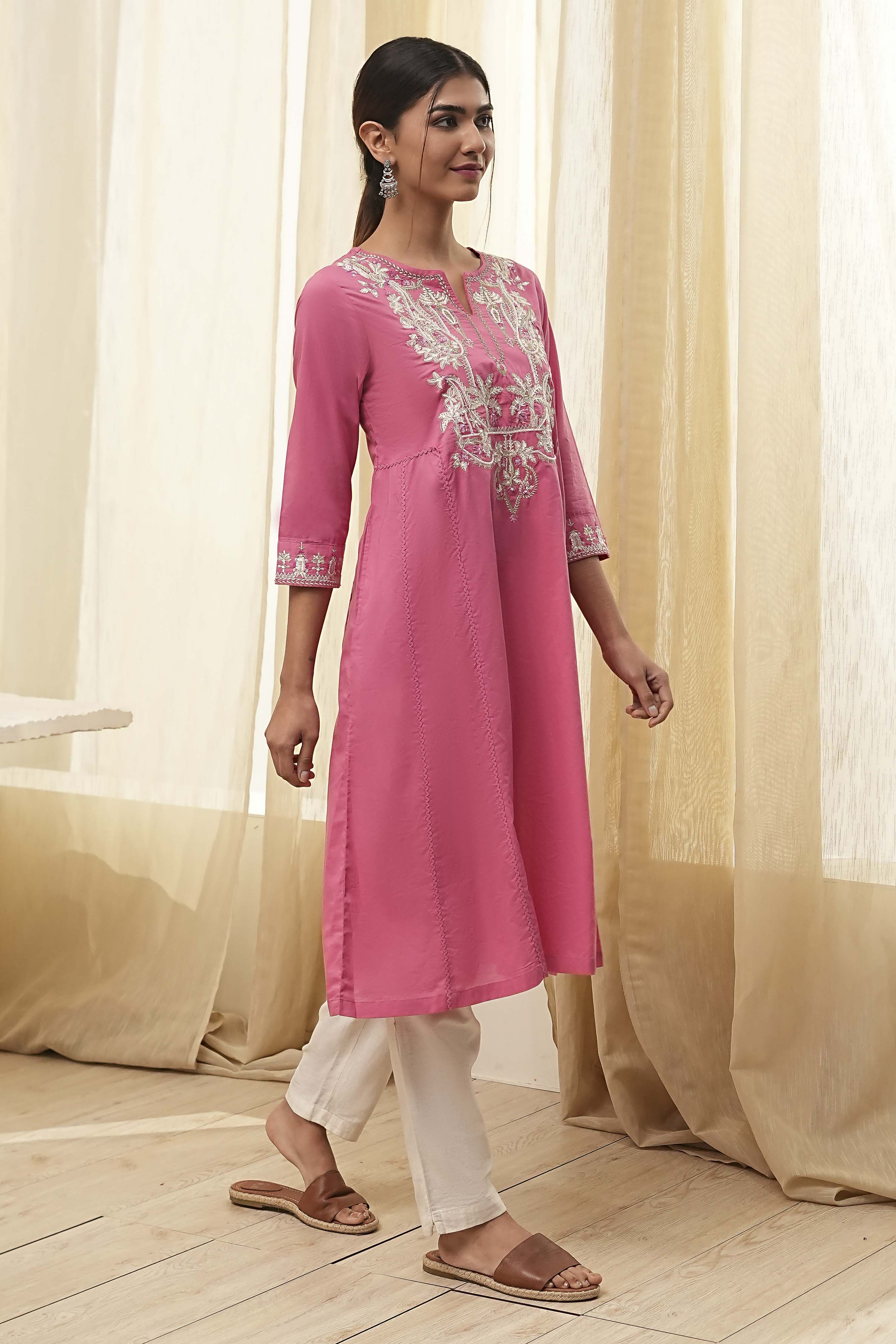 Pink Cotton Embroidered A-Line Kurta image number 4