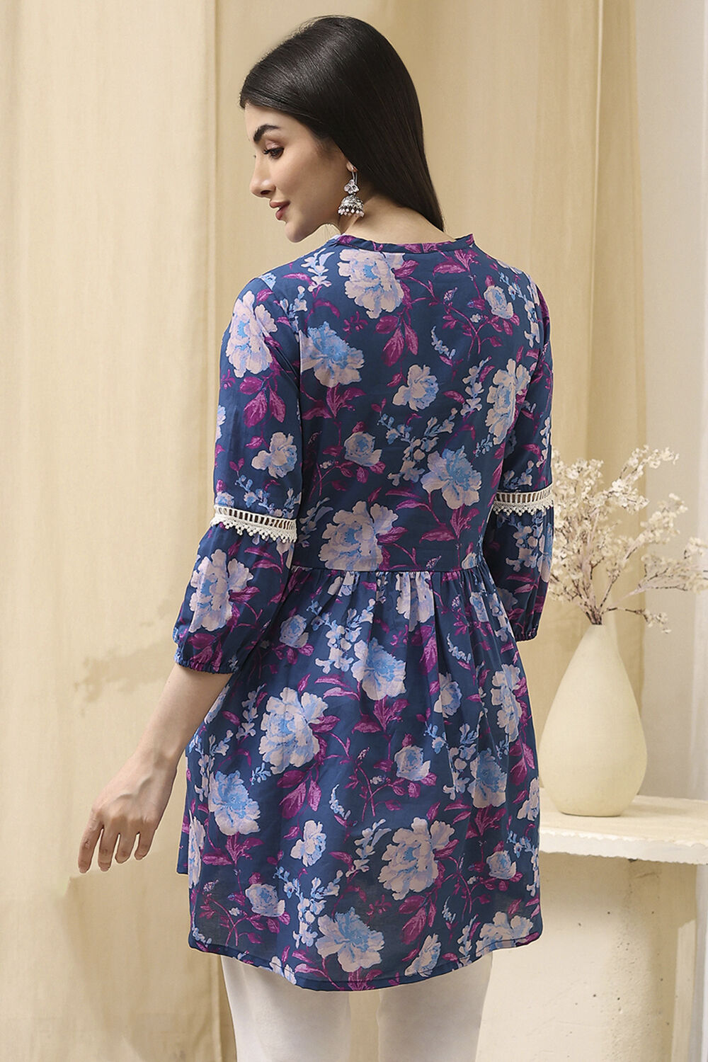 Earthy Blue Cotton Floral Flared Short Kurta image number 4