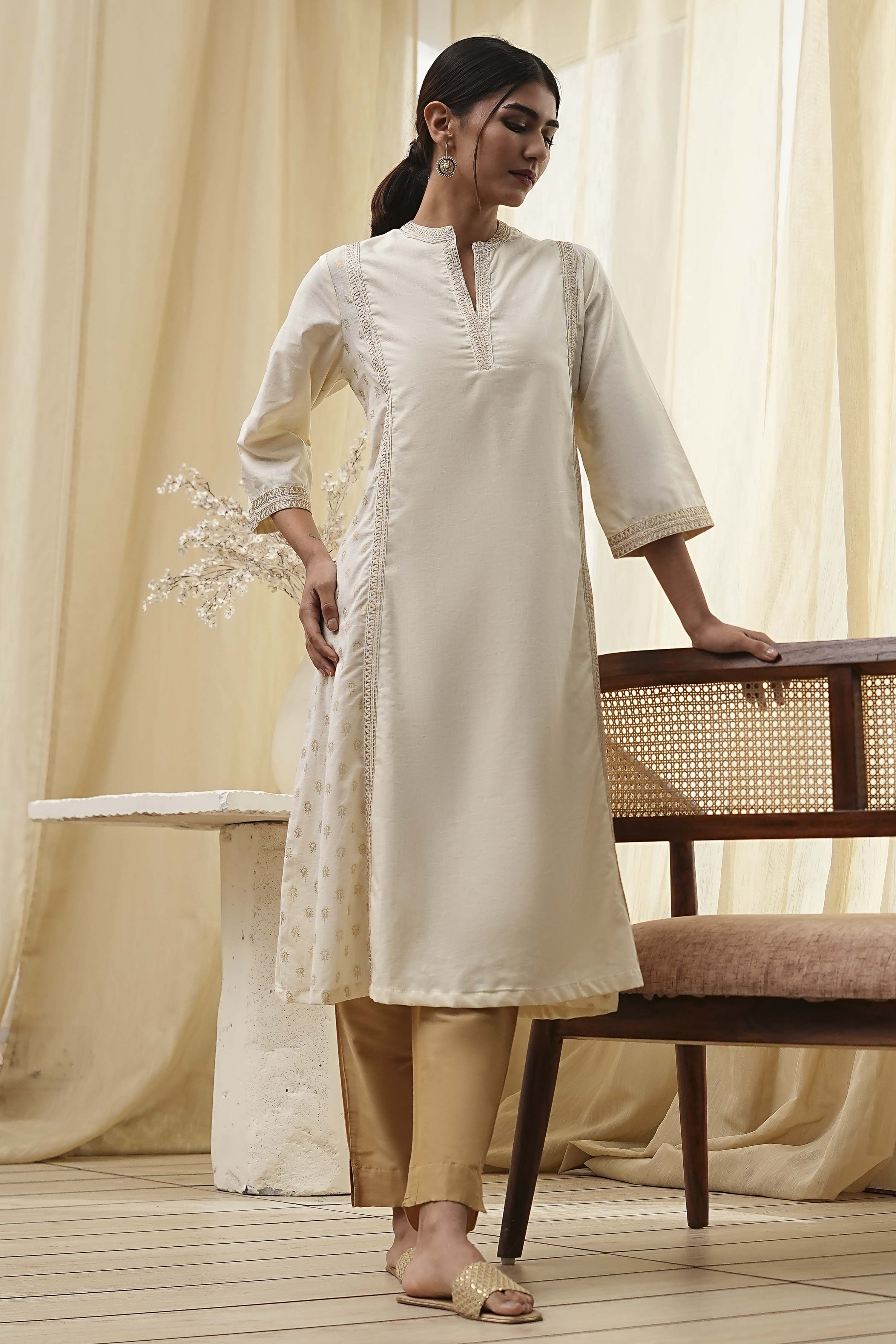 Cream-Colored Cotton Printed A-Line Kurta image number 0
