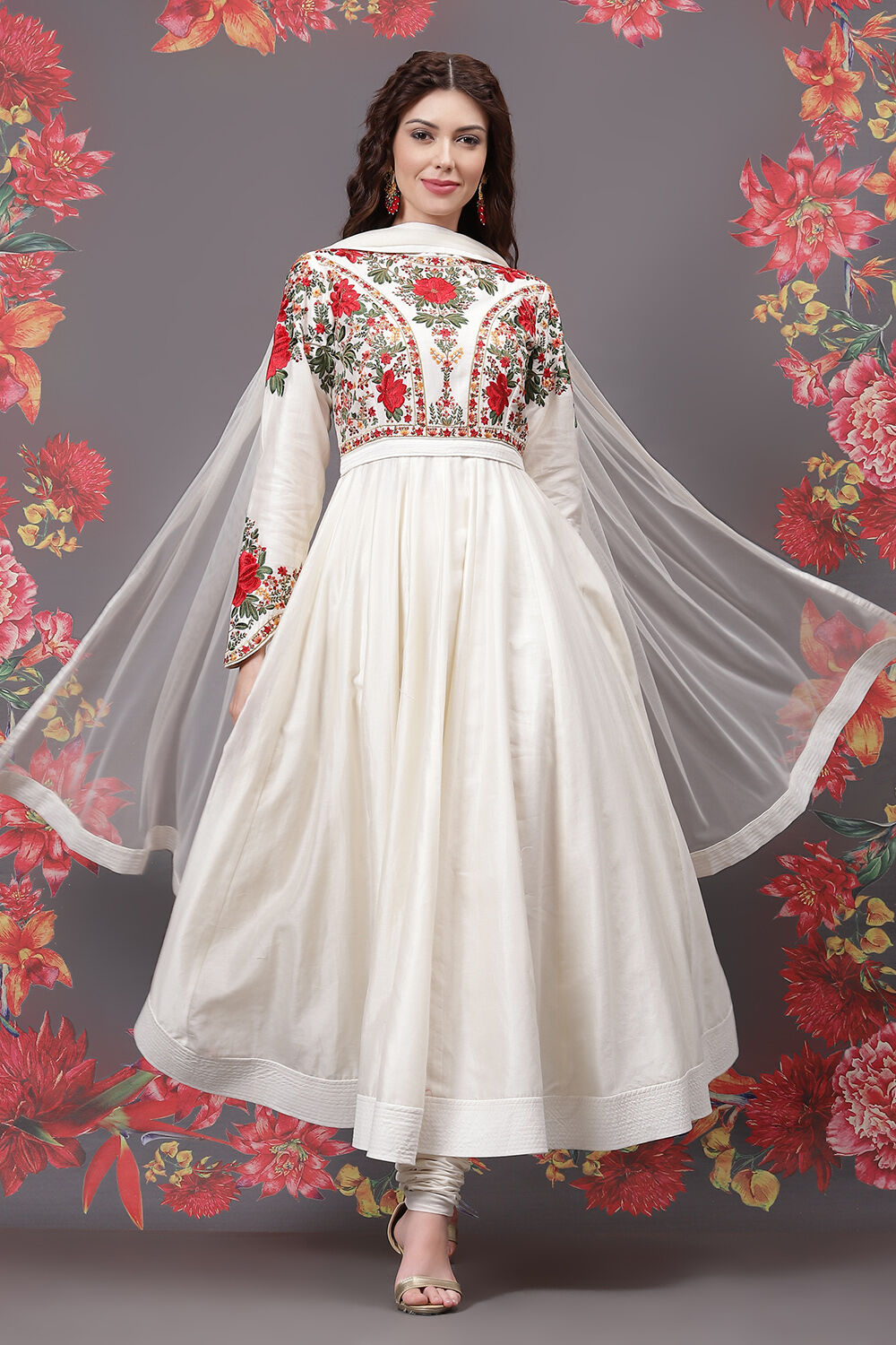 Ivory Cotton Silk Anarkali Yarndyed Suit Set image number 5