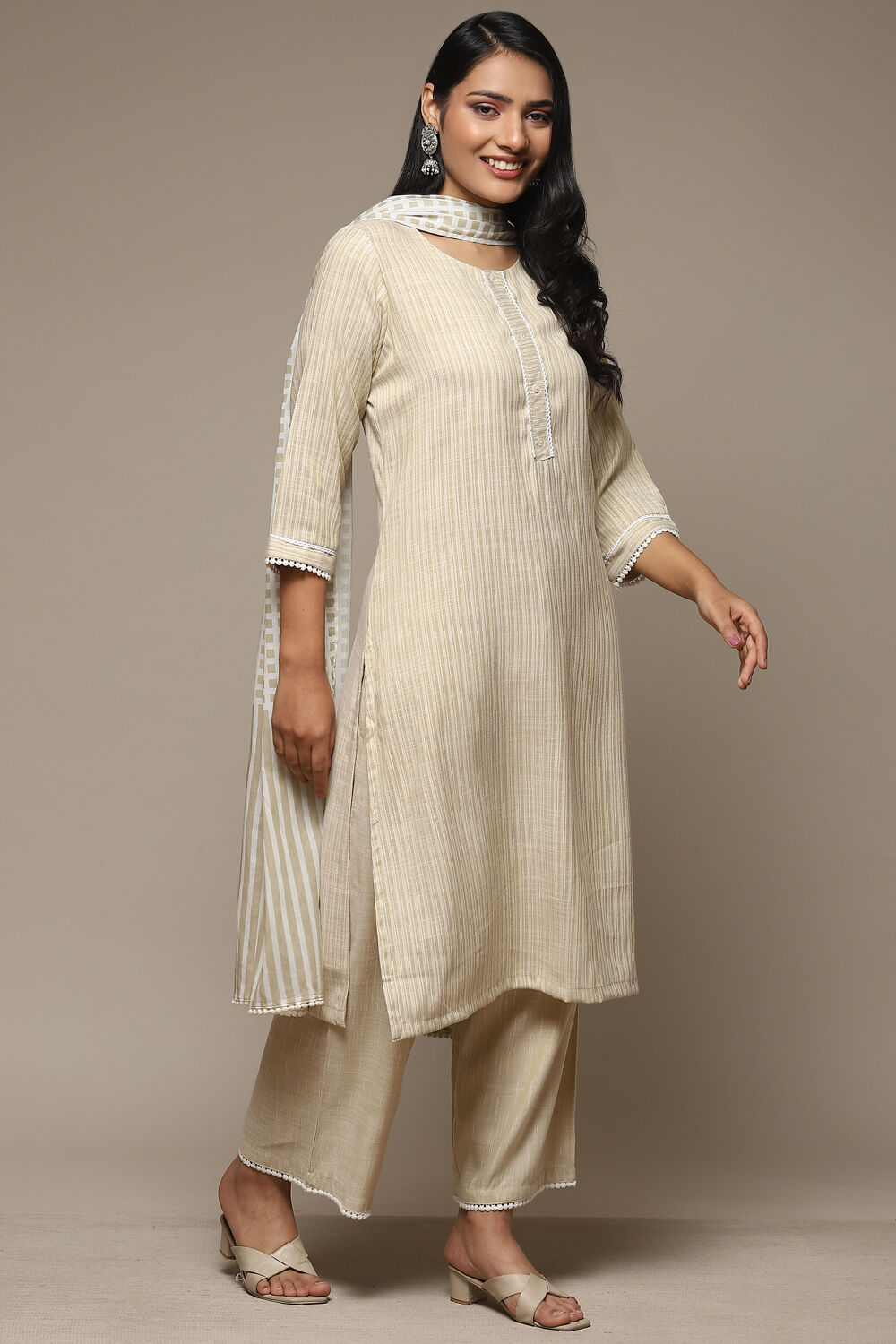 Red Cotton Blend Straight Kurta Palazzo Suit Set image number 6