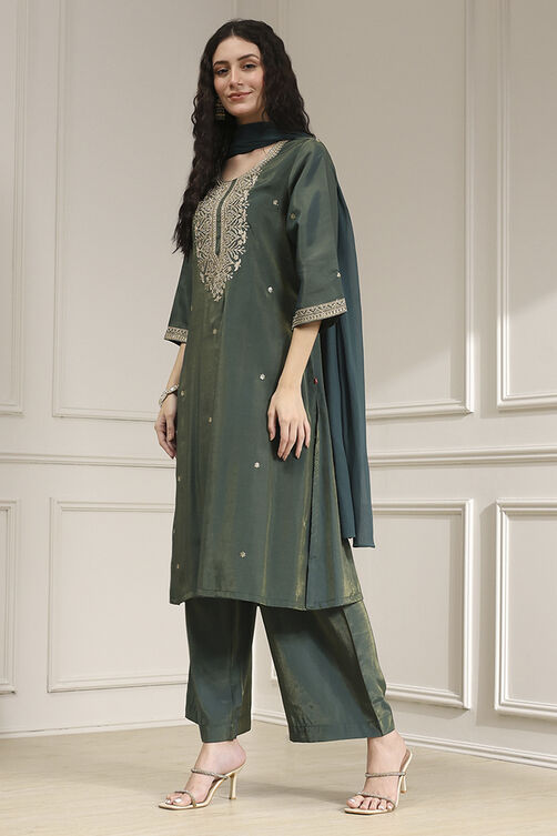 Green Viscose Rayon Straight Solid Suit Set image number 2