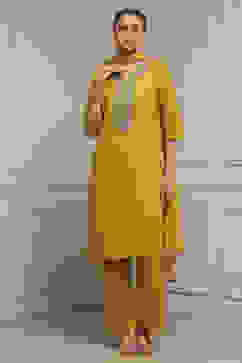 Yellow Cotton Solid Straight Suit Set image number 6