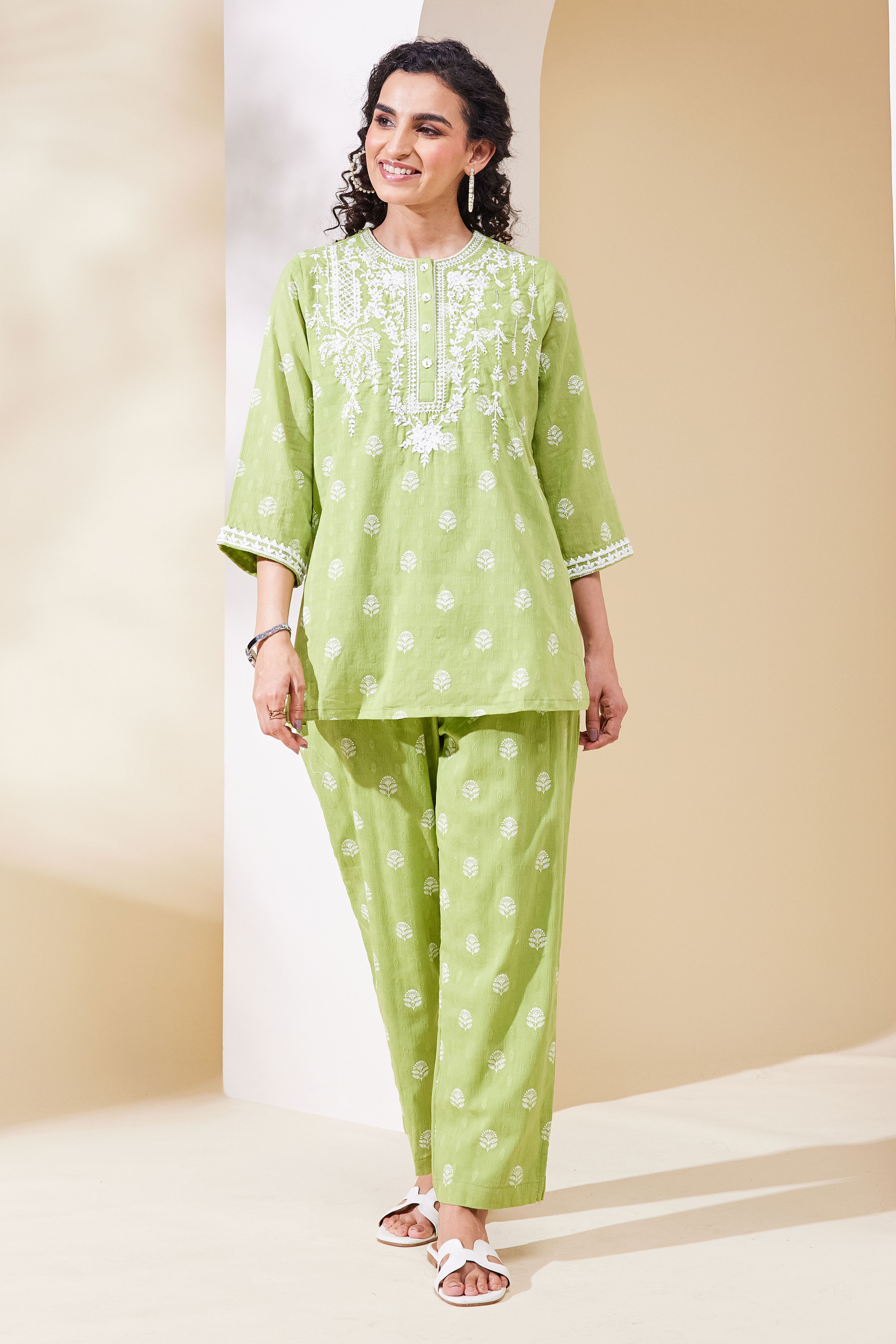 Green Cotton Straight Suit Set image number 0