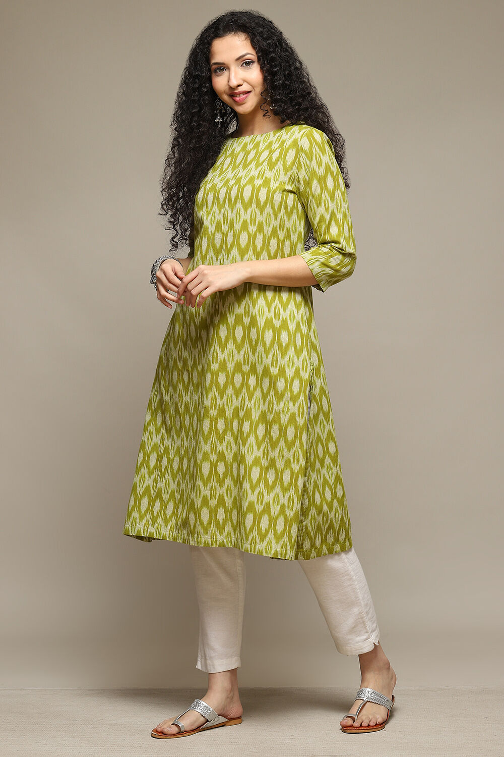 Olive Cotton IKAT Straight Yarndyed Kurta image number 2