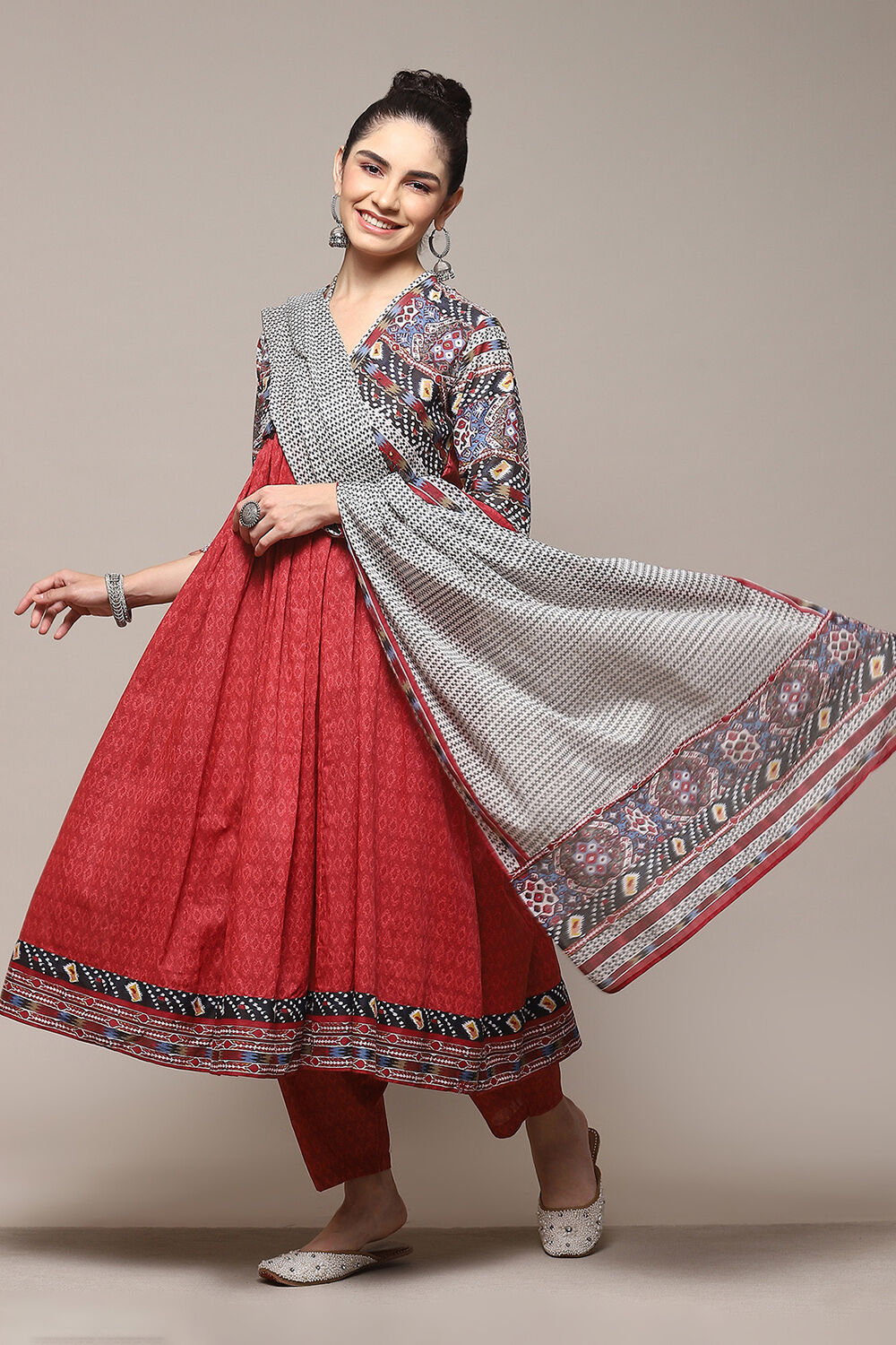 Maroon Cotton Printed Gathered Flared Suit Set image number 0