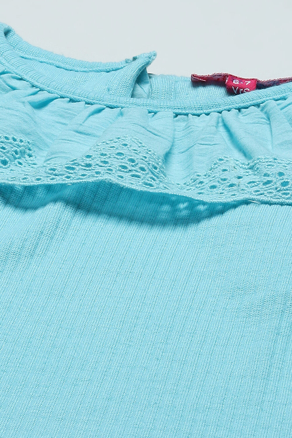 Pink Sleeveless Top With Schiffli Lace Detail image number 1